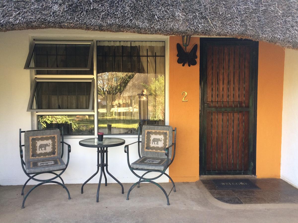 Lion's Den Guesthouse Otjiwarongo Eksteriør billede