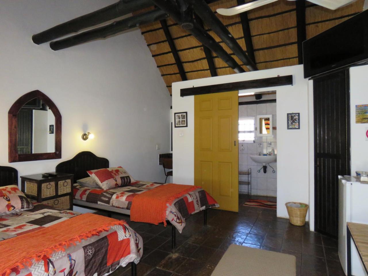 Lion's Den Guesthouse Otjiwarongo Eksteriør billede