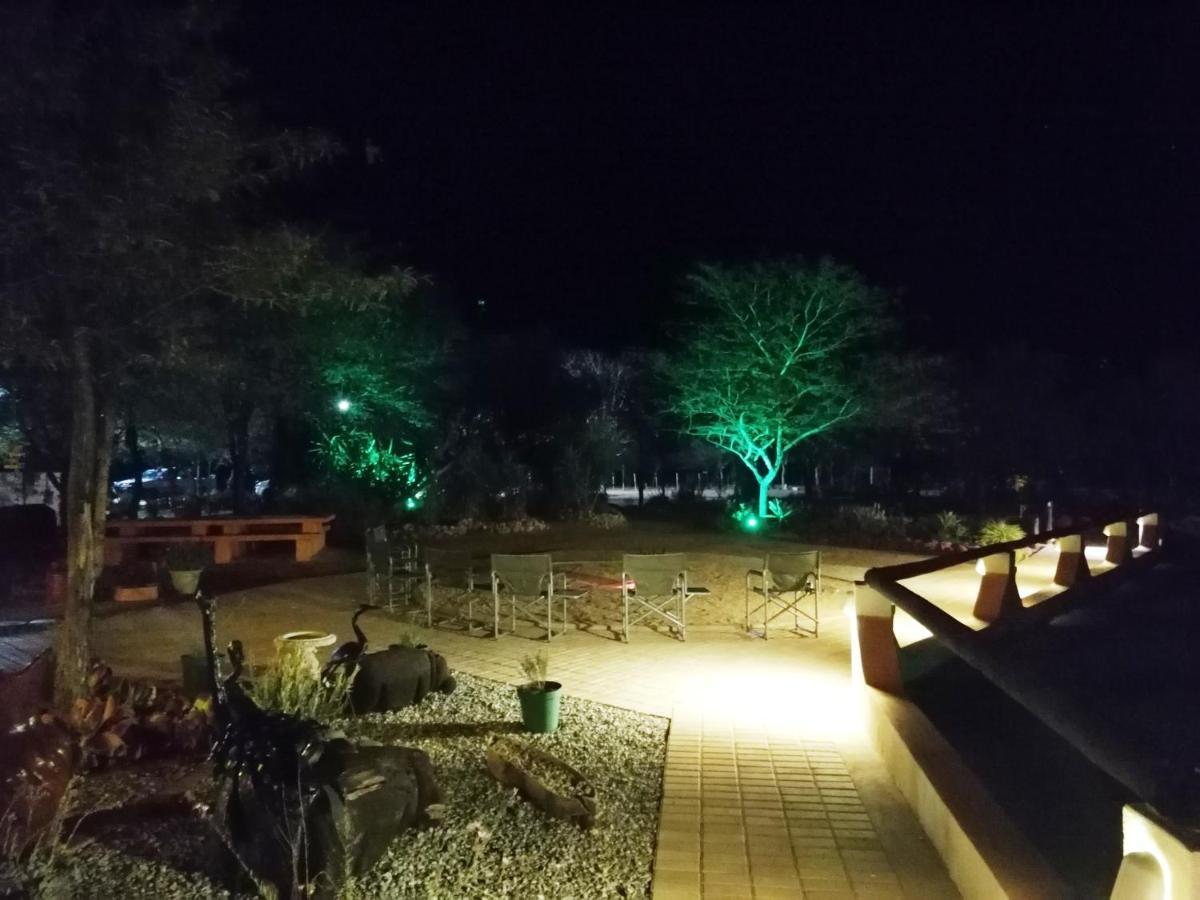Lion's Den Guesthouse Otjiwarongo Eksteriør billede