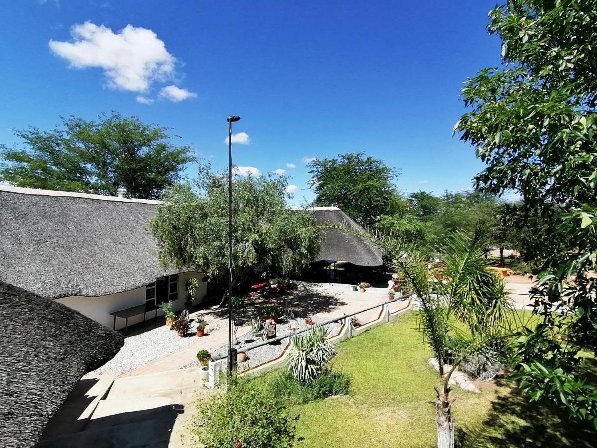Lion's Den Guesthouse Otjiwarongo Eksteriør billede