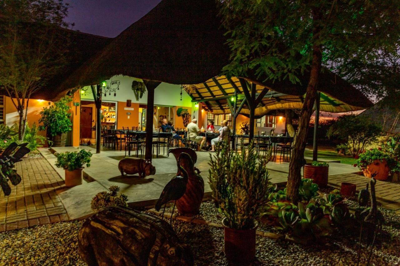 Lion's Den Guesthouse Otjiwarongo Eksteriør billede
