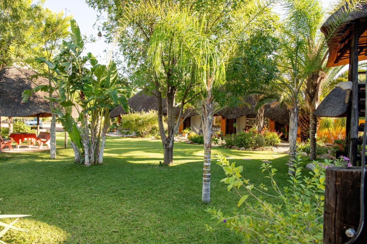 Lion's Den Guesthouse Otjiwarongo Eksteriør billede