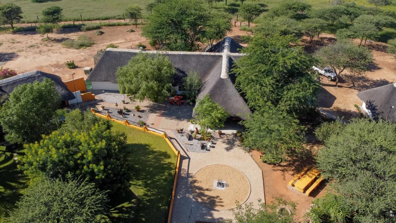 Lion's Den Guesthouse Otjiwarongo Eksteriør billede